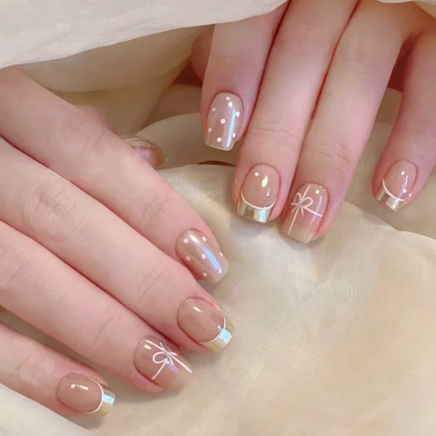 Nail Art Red - Krótkie kwadratowe sztuczne paznokcie dla kobiet