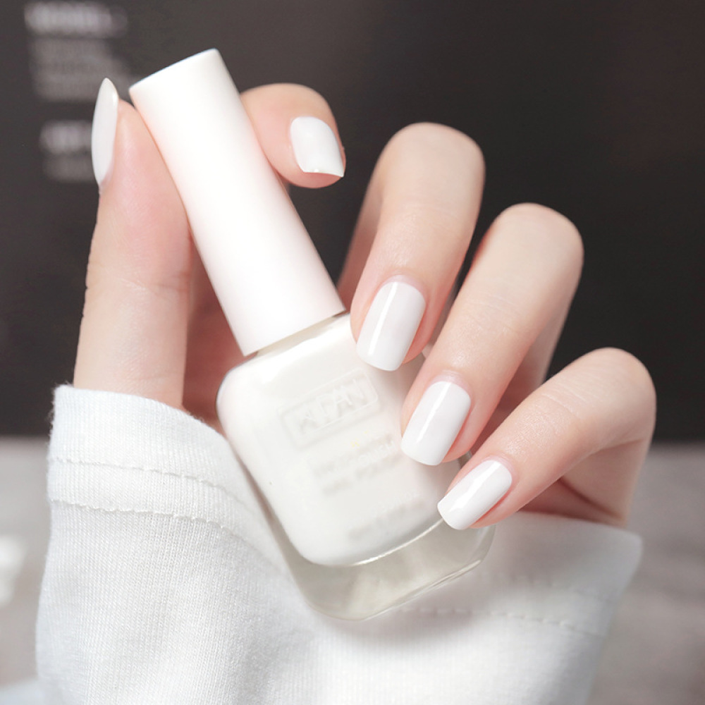 Lakier do paznokci na bazie wo – Nail Art Elegant recenzja i cena
