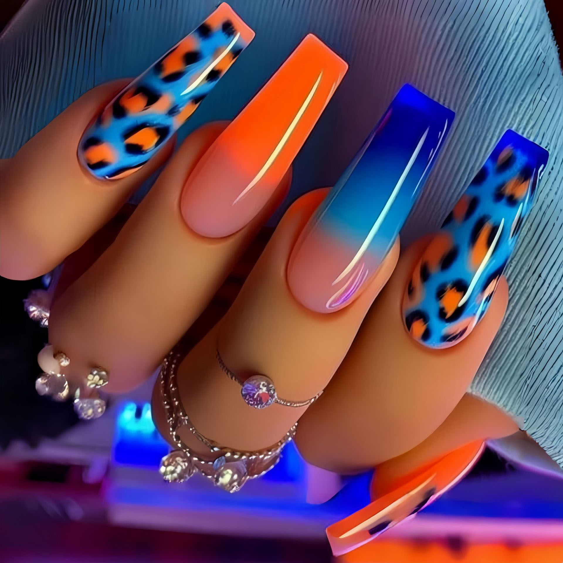 Gradientowe pomarańczowo-niebi – Nail Art Orange recenzja i cena