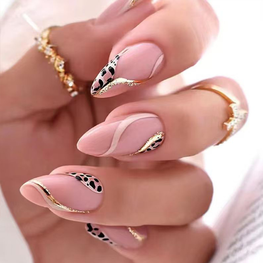 Średnie sztuczne paznokcie dla – Nail Art Full Design recenzja i cena