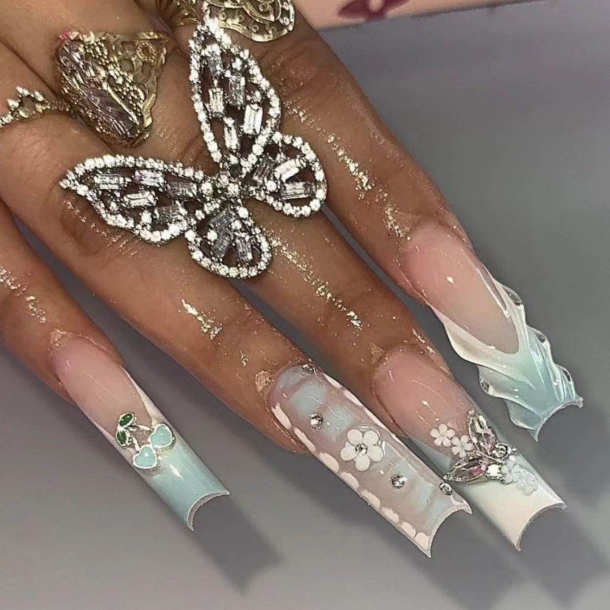 24 szt. Naklejane paznokcie z  – Nail Art French Nails recenzja i cena